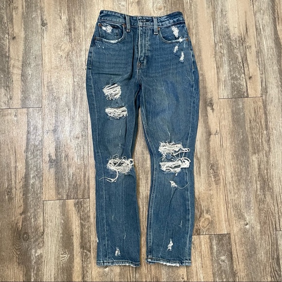 Abercrombie & Fitch Denim - Abercrombie High Rise Mom Jeans